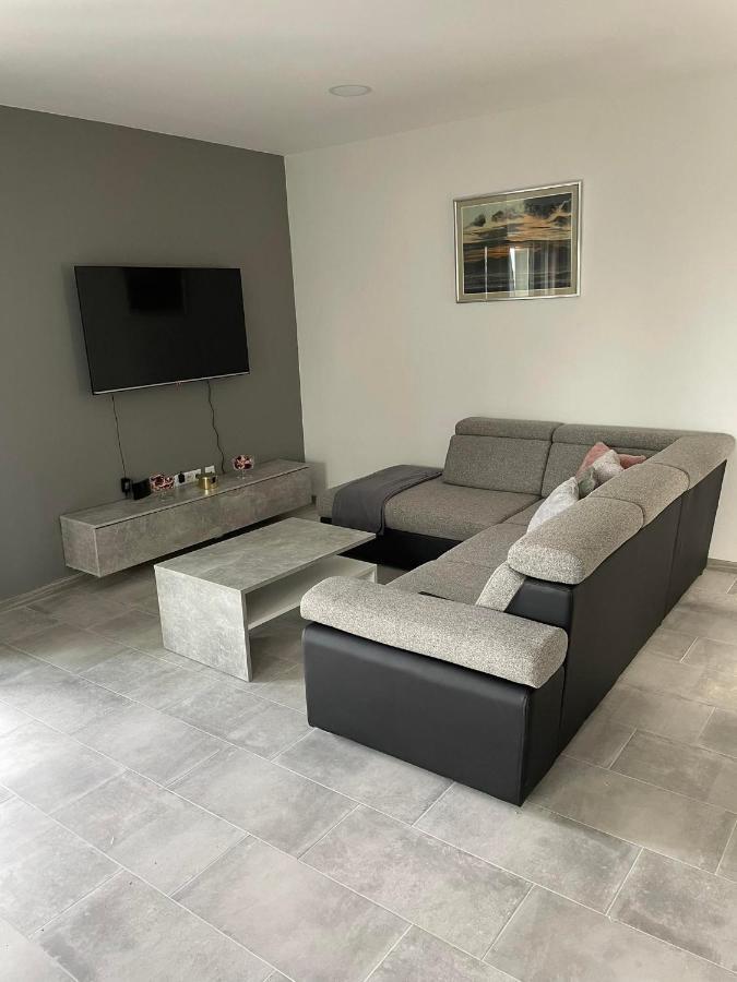 Apartman Ivanica Lukoran Exterior foto